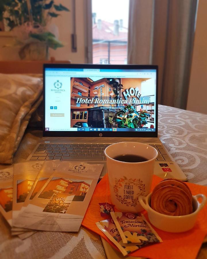 Hotel Romantica Rimini Bagian luar foto