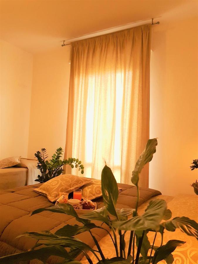 Hotel Romantica Rimini Bagian luar foto