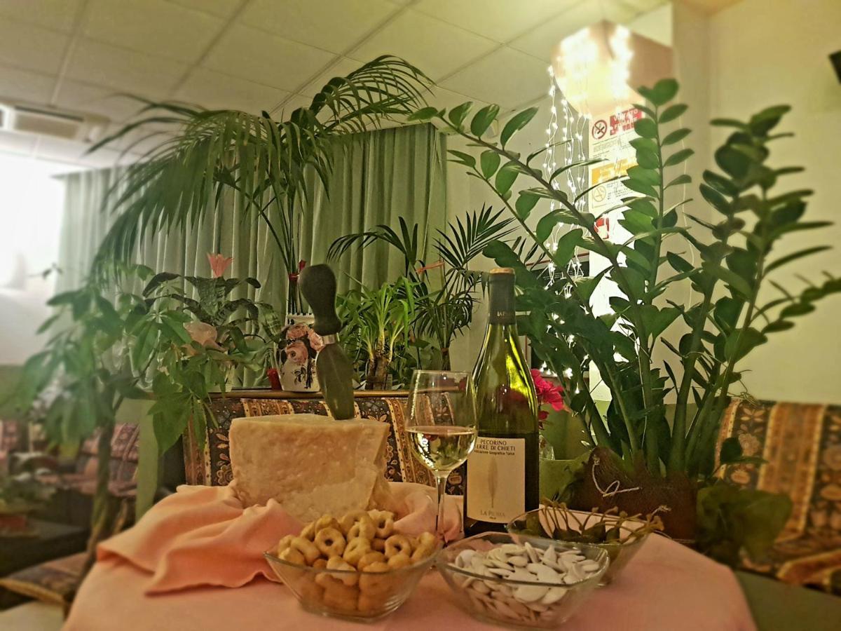Hotel Romantica Rimini Bagian luar foto